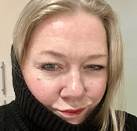 Barbara - Pin 700619- specialises in tarot, psychic, clairvoyant readings