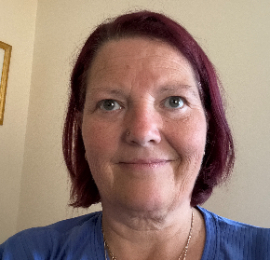 Tanzie - Pin 700696- specialises in tarot, psychic, medium readings
