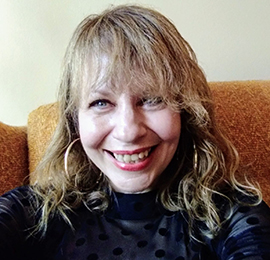 Jennifer - Pin 700718- specialises in tarot, psychic, clairvoyant, angel-cards, spirit-coach, astrology readings