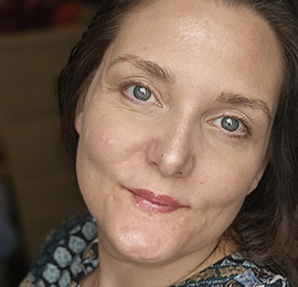 Lisa - Pin 700735- specialises in tarot, psychic, clairvoyant, angel-cards, spirit-coach readings