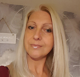 Donna Marie - Pin 700766- specialises in psychic, clairvoyant, medium, angel-cards readings