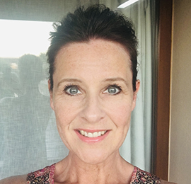 Susan - Pin 700767- specialises in tarot, psychic, angel-cards readings