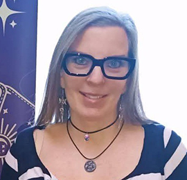 Helen Renee - Pin 700797- specialises in tarot, psychic readings