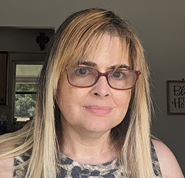 Elizabeth - Pin 600171- specialises in tarot, psychic, clairvoyant, medium, spirit-coach, runes readings