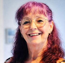 Ruth Vidente - Pin 700777- specialises in tarot, psychic, clairvoyant readings