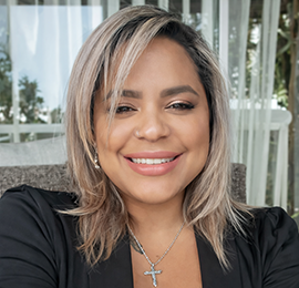 Liv - Pin 700186- specialises in tarot, psychic, clairvoyant, angel-cards, spirit-coach readings