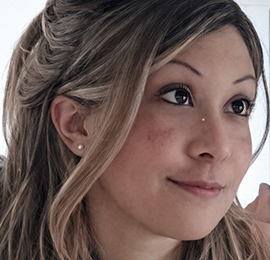 Bella - Pin 700844- specialises in tarot, psychic readings