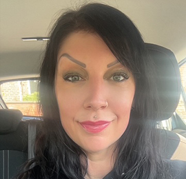 Lisa Maria - Pin 700848- specialises in tarot, spirit-coach, runes, astrology readings