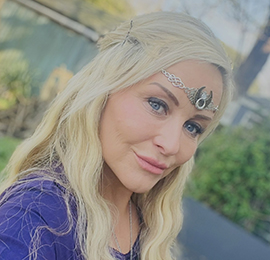Aly - Pin 700345 - specialises in psychic, clairvoyant, medium, angel-cards, spirit-coach readings