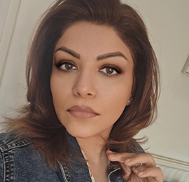 Tulip - Pin 700861 - specialises in tarot, clairvoyant readings