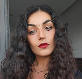 Scarlett - Pin 700117 - specialises in tarot, psychic readings