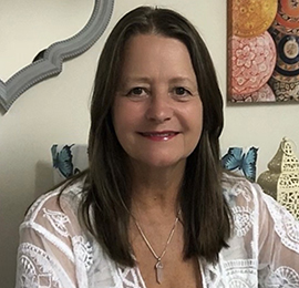 Jane Mc - Pin 700880 - specialises in tarot, psychic, clairvoyant, medium, angel-cards, spirit-coach, runes and astrology readings