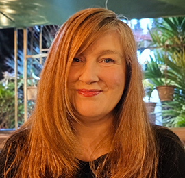 Tina Grace - Pin 700578 - specialises in tarot, psychic, clairvoyant, medium and angel-cards readings
