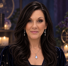 Leia - Pin 700454 - specialises in tarot, psychic, clairvoyant and spirit-coach readings