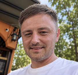 Dan - Pin 700084 - specialises in tarot, psychic and clairvoyant readings